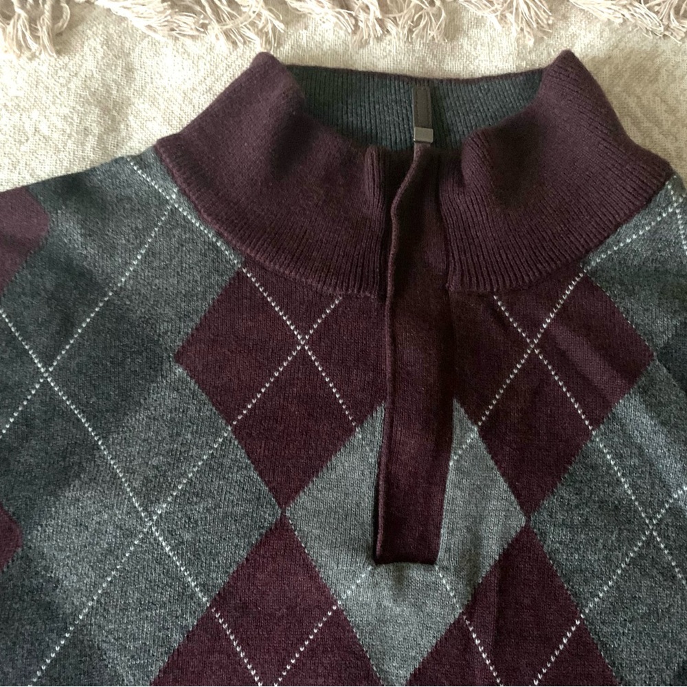 Men’s cotton sweater, size XL or even L .burgundy, gray & charcoal in front.